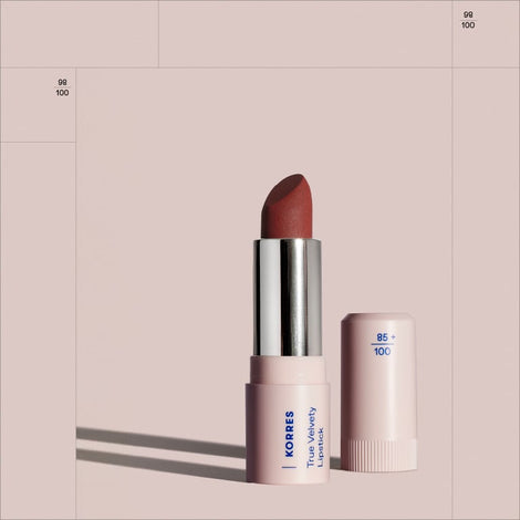 True Velvety Lipstick 57 Terra Red